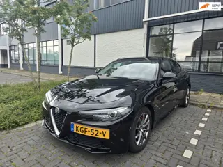 Alfa Romeo GIULIA 2.0T Super Afneembare Trekhaak Nieuwe APK & Onderhoudsbeurt