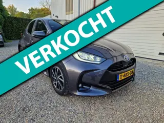 Toyota Yaris 1.5 Hybrid Dynamic HEAD-UP.CAM.CLIMA.LED.NAVI!