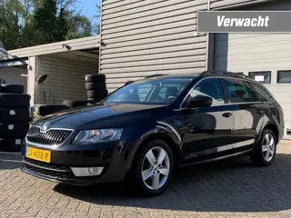 SKODA OCTAVIA Verwacht 1.2 TSI 105PK Ambition Aut. Airco Navi Cruise