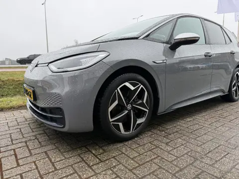 Volkswagen ID.3 BWJ 2020 First Plus 204 PK 58 kWh IQ. LICHT | ADAPTIVE CRUISE | FULL LED | STOEL + S