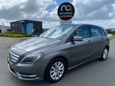 Mercedes-Benz B-klasse 2014 * 180 CDI Edition Prestige * AUTOMAAT * LMV * ELEC. RAMEN