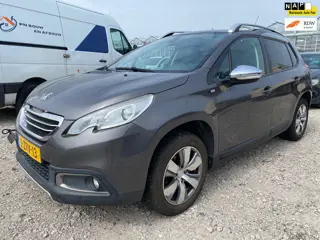 Peugeot 2008 | 2015 | 1.2 PureTech Style | Export en Handel