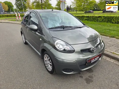 Toyota Aygo 1.0-12V Aspiration Green 5deurs airco