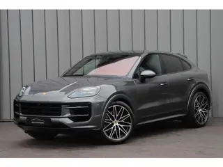 Porsche Cayenne Coupé 3.0 E-Hybrid | 470PK | Achterasbesturing | Sport-design | Luchtvering | Sport-