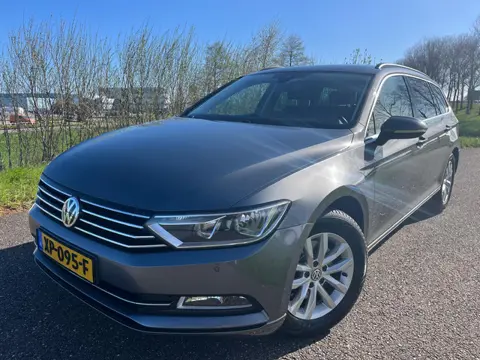 Volkswagen Passat Variant 1.4 TSI ACT Highline Business R