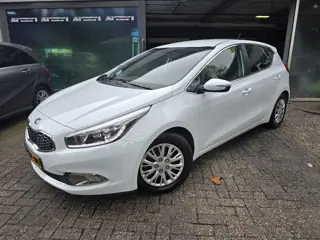 Kia Cee'd 1.6 GDI Comfort Pack | 1E EIGENAAR | 12MND GARANTIE | AIRCO | ELEC RAMEN | CRUISE |