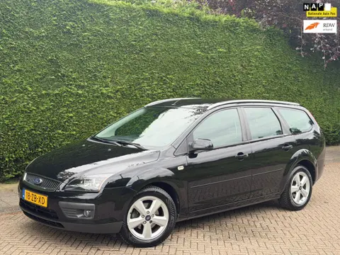 Ford Focus Wagon 1.8-16V Ambiente Flexifuel /AIRCO/CRUISE/PDC/S-VRWRMNG/RIJDTSUPER!/