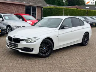 BMW 3-serie 316i Sport Edition High Executive|Nieuwe Ketting + Klepseals|Navigatie|Head Up|Cruise co