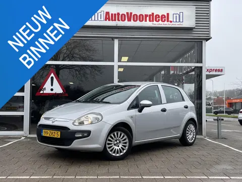 Fiat Punto Evo 1.2 Active /5 drs/Airco/Trekhaak/APK 03-02-2027/