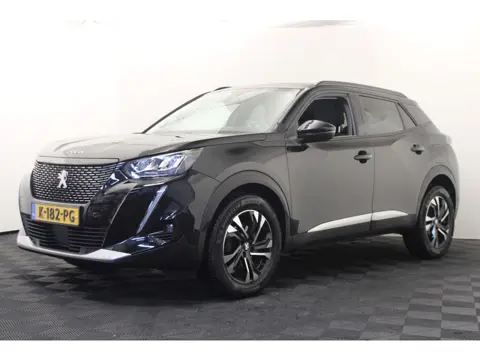 Peugeot 2008 1.2 PureTech Blue Lease Allure |Camera|Trekhaak|Navi|