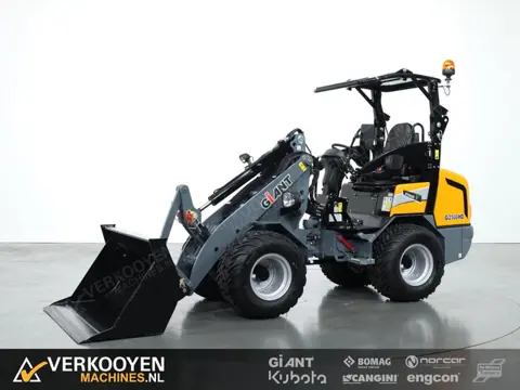 2025 Giant G2500 HD VV1514