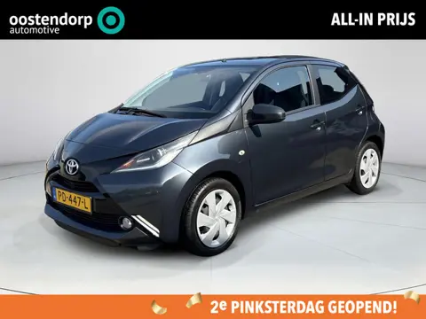 Toyota Aygo 1.0 VVT-i x-play **TWEEDE PINKSTERDAG GEOPEND/ NAVIGATIE/ AIRCO/ BEGRENZER**