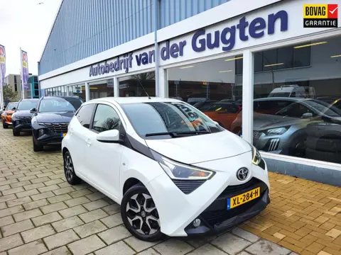 Toyota Aygo 1.0 VVT-i x-joy / Camera / Apple Carplay & Android Auto /