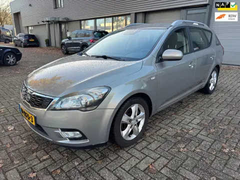 Kia Cee'd Sporty Wagon 1.4 CVVT Seven