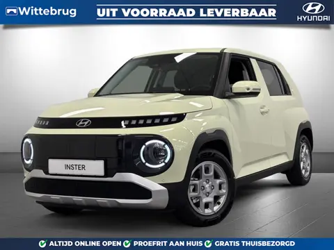 Hyundai Inster Pulse 49 kWh VOLLEDIG ELEKTRISCH NAVIGATIE | LICHTMETALEN VELGEN | GETINT GLAS | VOOR