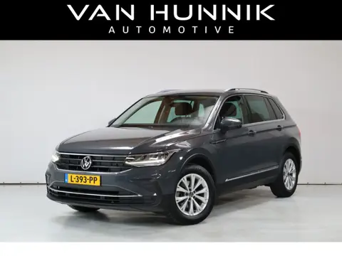 Volkswagen Tiguan 1.5 TSI Life Business | Keyless | Virtual | Trekhaak | Acc | Dab