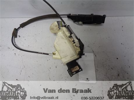 Peugeot 3008 2009-2016 Deurslot linksvoor