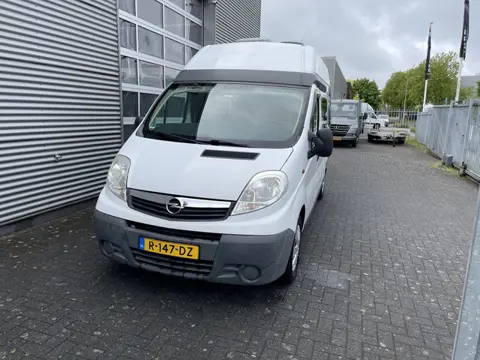 Opel VIVARO-2 2.0CDTI/84KW-E4 2.9T L2H2 (bj 2009)