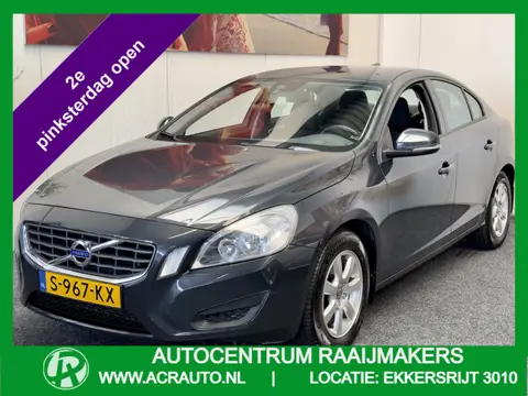 Volvo S60 1.6 T3 KINETIC CRUISE CONTROL CLIMATE CONTROL BLUETOOTH TELEFOON MEDIA VOORBEREIDING PDC  