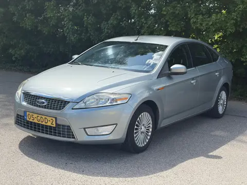 Ford Mondeo 1.6-16V Titanium Airco! NAP! 194DKM! APK 3-2027!