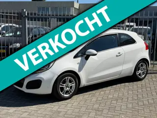 Kia Rio 1.2 CVVT Comfort Pack 86PK NL AUTO NAP! NAVI l Airco l MTF-STUUR l LMV! NIEUWE KOPPELING-APK