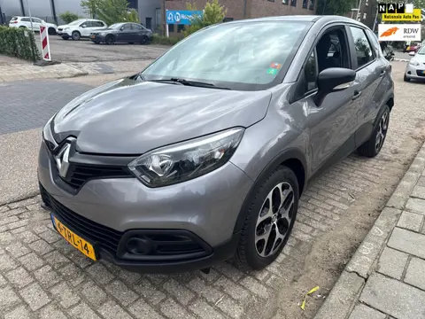Renault Captur 0.9 TCe Authentique
