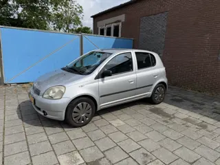 Toyota Yaris 1.3-16V VVT-i Sol Electrische ramen v + a