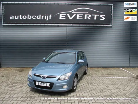Hyundai I30 1.6i Style dealer onderhouden zie boekjes nette complete uitvoering nu scherpe prijs nor