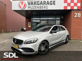 Mercedes-Benz A-Klasse 180 AMG Night pakket // FULL LED // NAVI // PANO/SCHUIFKANTELDAK // PDC V+A /
