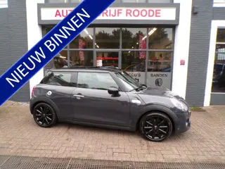 MINI Mini 2.0 Cooper S Chili Serious Business ZEER MOOI , VOLL OPTIES !!!