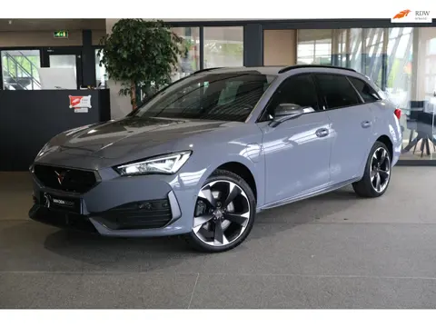 CUPRA Leon Sportstourer 1.4 e-Hybrid 204PK Led Cam Navi Cruise Trekhaak