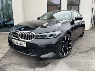 BMW 3 Serie Touring 330e xDrive M-SPORT ** AD. LED, LEDER, PANORAMA, TREKH, MEM, H&K, 19-inch LMV **