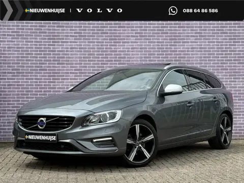 Volvo V60 2.0 T4 Business Sport | Trekhaak | 190 PK! | Bi Xenon| Schuif kantel dak | Lederen bekledi