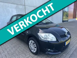 Toyota Auris 1.6-16V Sol Business