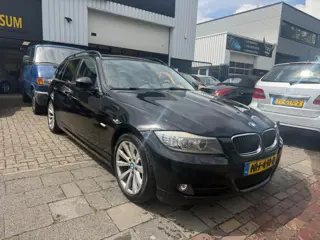 BMW 3-serie Touring 318i Business Line AUTOMAAT