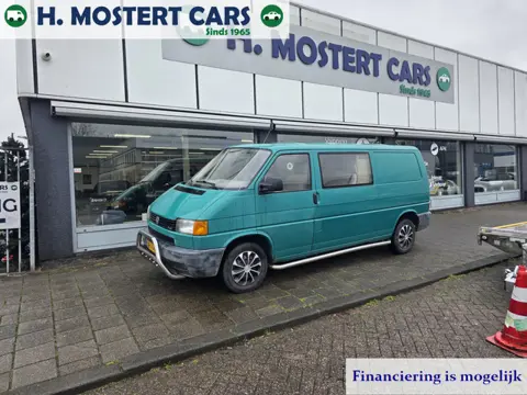 Volkswagen Transporter 2.5 TDI 332 Km. 211.000 NAP Dubbel Cabine APK t/m 09-10-2026 Side bars Bull b