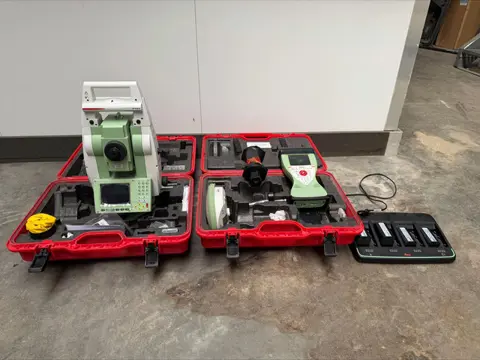 Leica TS12 3" R1000 Robotic Totalstation