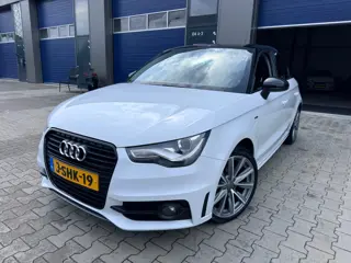 Audi A1 Sportback 1.2 TFSI Admired Sline Navigatie!!