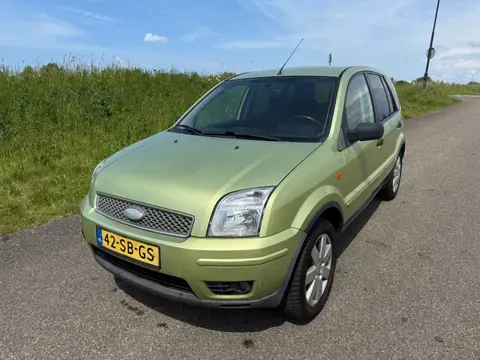 Ford Fusion 1.6-16V Futura incl nw apk en garantie !