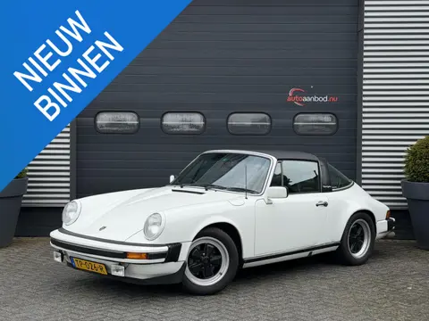 Porsche 911 3.0 SC Targa | Grand Prix White |