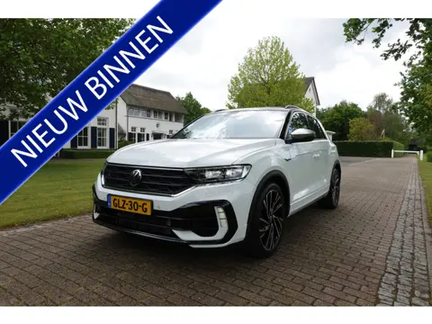 Volkswagen T-Roc 2.0 TSI 4Motion R | AKRAPOVIČ | Pano | ACC |  CarPlay | Trekhaak |  LED |