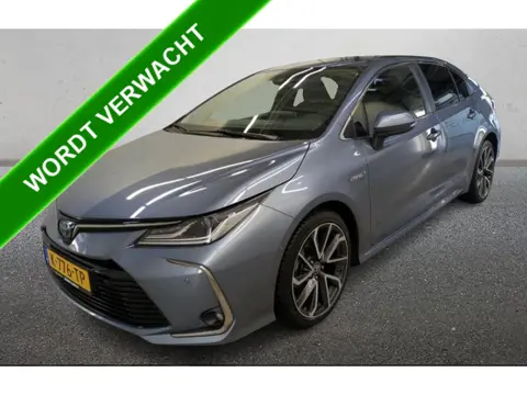 Toyota Corolla 1.8 Hybrid Executive Sedan / Leder / Navigatie / Xenon / Pdc.V+A / Airco-ecc./ Radio 