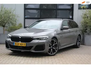 BMW 5-serie Touring 530e M-Sport - 292 PK - BERNINAGRAU - TREKHAAK - APPLECARPLAY - 20 INCH -DEALER 