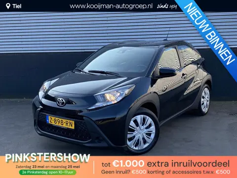 Toyota Aygo X 1.0 VVT-i MT Play Nette Nederlandse auto, achteruitrij camera, navigatie Apple CarPlay