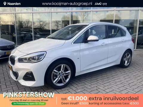 BMW 2-serie Active Tourer 220i High Executive Launch Edition Panorama dak|192 Pk| Trekhaak| Headup|A