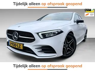 Mercedes-Benz A-klasse 180 Business Solution AMG NAVI/V-COCKPIT/CAM/DAB/LED/CARPLAY/ECC/PDC///
