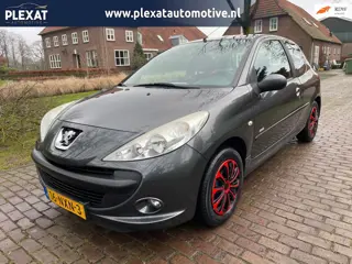 Peugeot 206 + 1.4 Millesim 200 | Apple Carplay | Elektrische ramen | Trekhaak | Airco | APK TOT 15-0