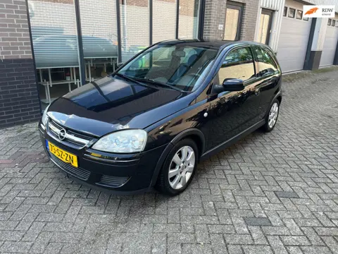 Opel Corsa 1.2-16V Silverline! 164 DKM NAP! AIRCO! BOEKJES!