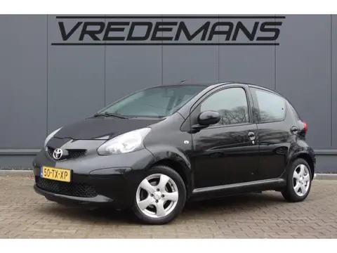 Toyota Aygo 1.0-12V +