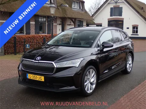 Škoda Enyaq iV 60 First Edition 92%SOH/ STOEL + STUUR VERWARMING / TREKHAAK / ACC